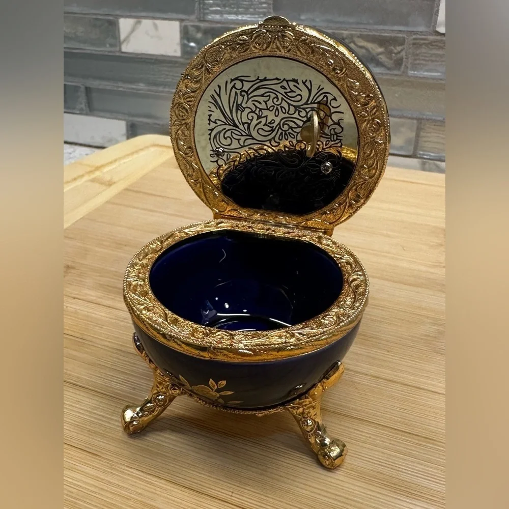 Splendid Blue Floral Egg Music Box Jewelry Box Plays Memory from Cats